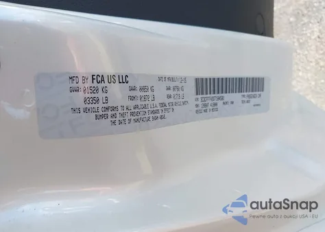 2016 Fiat 500 Abarth z USA, uszkodzony, nr VIN 3C3CFFFH2GT184581